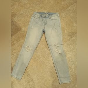 Refuge medium rise light wash distressed jeans woman's junior